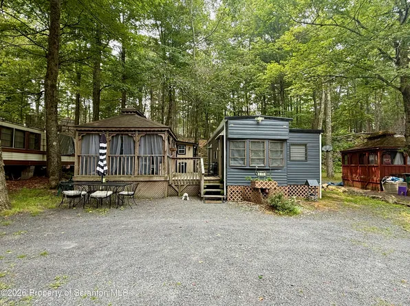 170 Calballero Crse, Gouldsboro, PA 18424