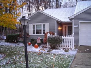 9714 Brookline Oval, Strongsville, OH