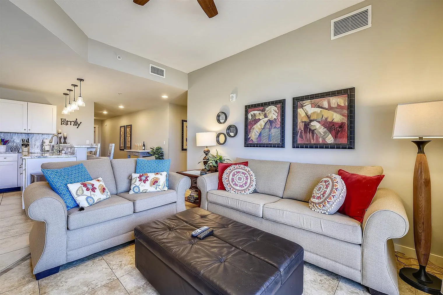 3 bed, 3.0 bath, 1797 sqft, $5,682 — Photo 3