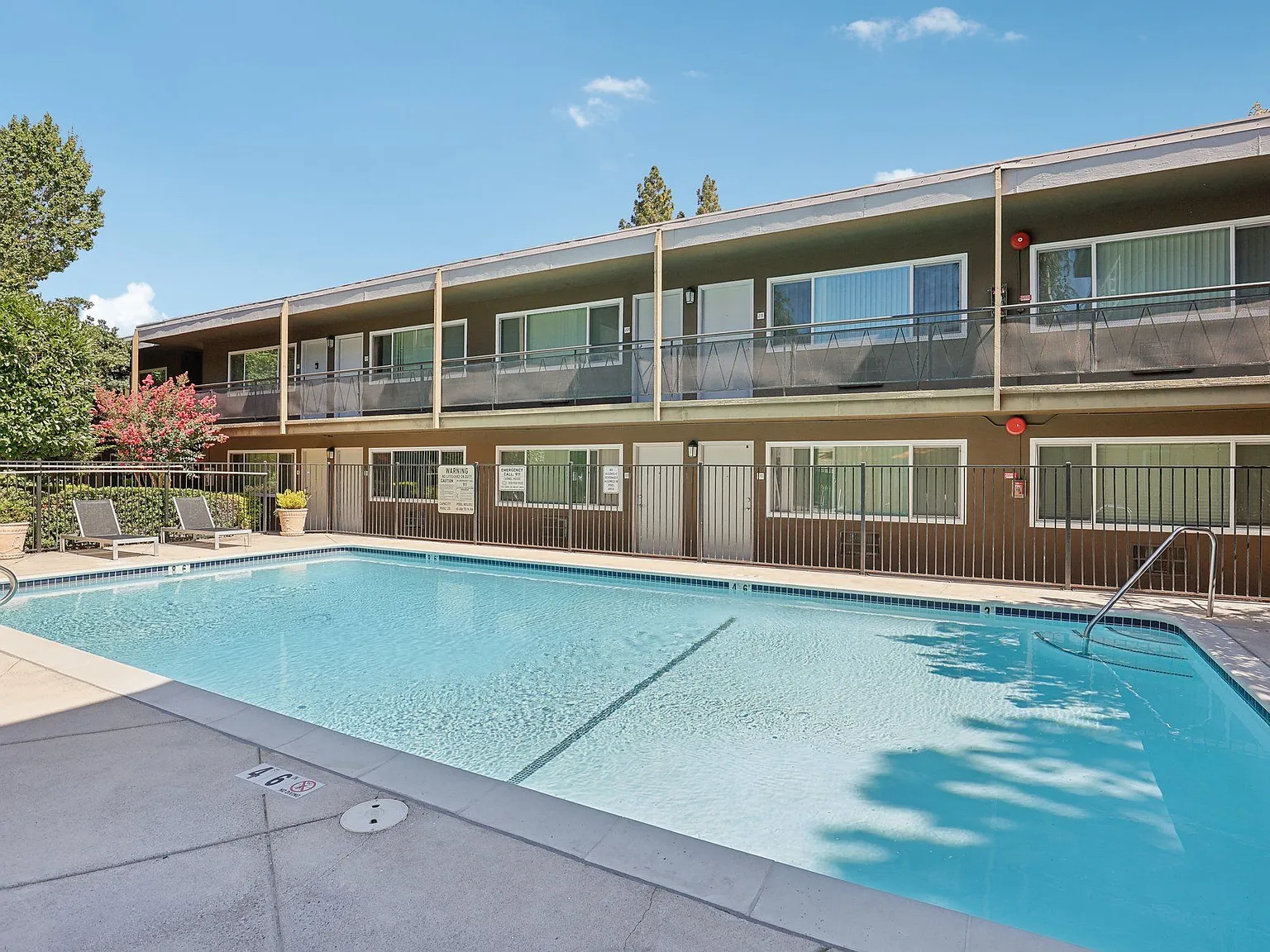 Carmel House — Photo 1