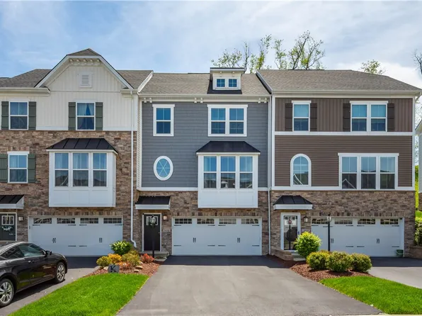 1422 Deer Creek Crossing Dr, Canonsburg, PA 15317