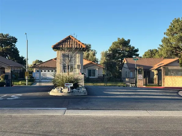 40968 Cypress Point Dr, Cherry Valley, CA 92223