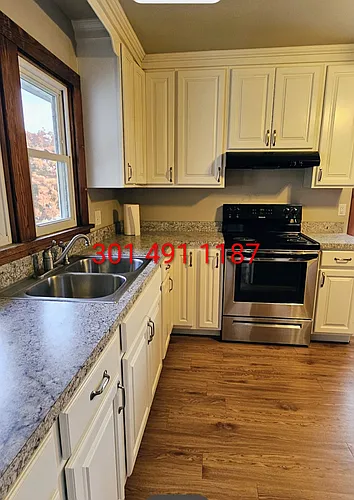 5317 Main St Photo 1