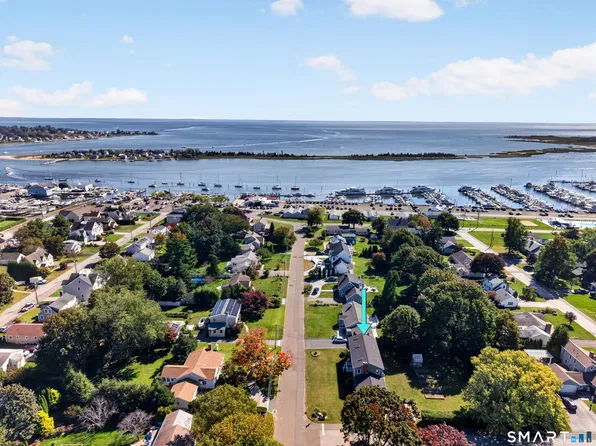 112 Harbor Parkway, Clinton, CT 06413