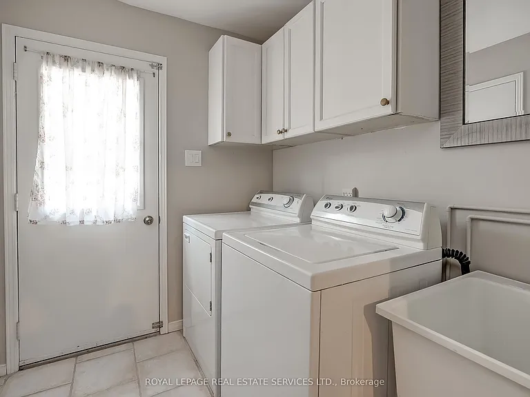 265 Mississaga St — Photo 20