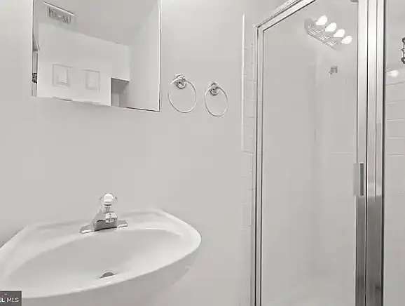 8515 Towne Manor Ct — Photo 18