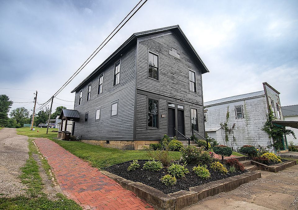 1st image of 26260 Main St