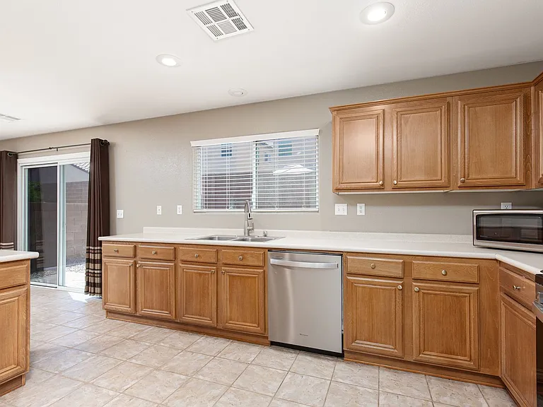 3077 Scalise Ct — Photo 11