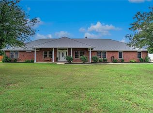 829 Lakewood Rd, Denison, TX 75020