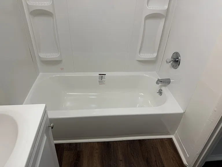 147 Locust St #1 — Photo 13