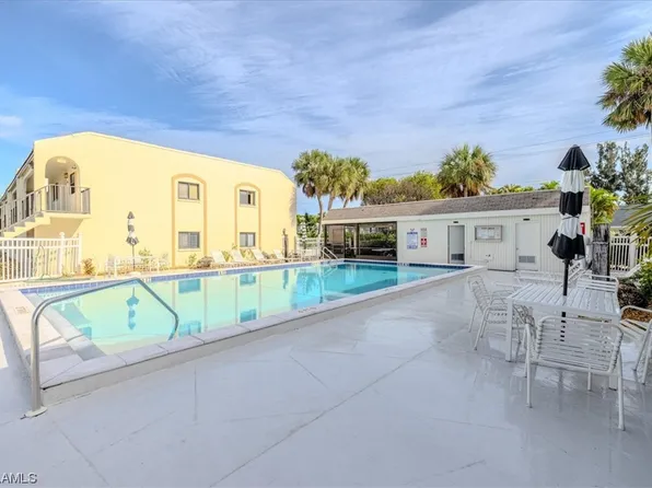 16381 Dublin Cir APT 105, Fort Myers, FL 33908