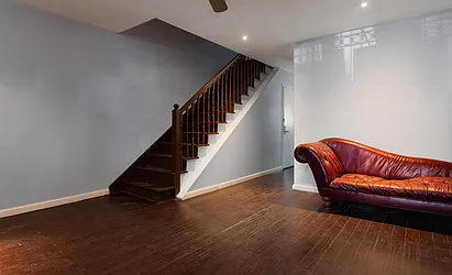 Rented by R New York