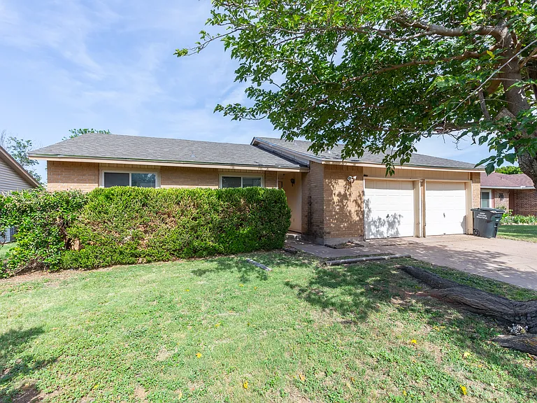 1733 Chucker Ct — Photo 28