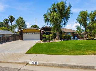 6808 Autumn Ridge Dr, Bakersfield, CA 93306
