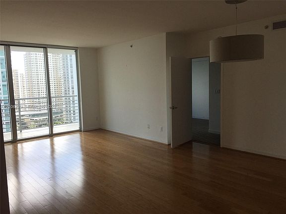 5th image of 335 S Biscayne Blvd APT 2005