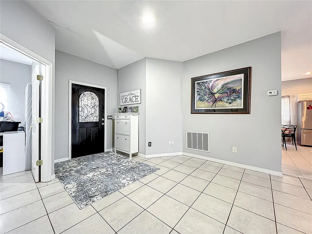 1 bed, 1.0 bath, 1632 sqft, $950 — Photo 4
