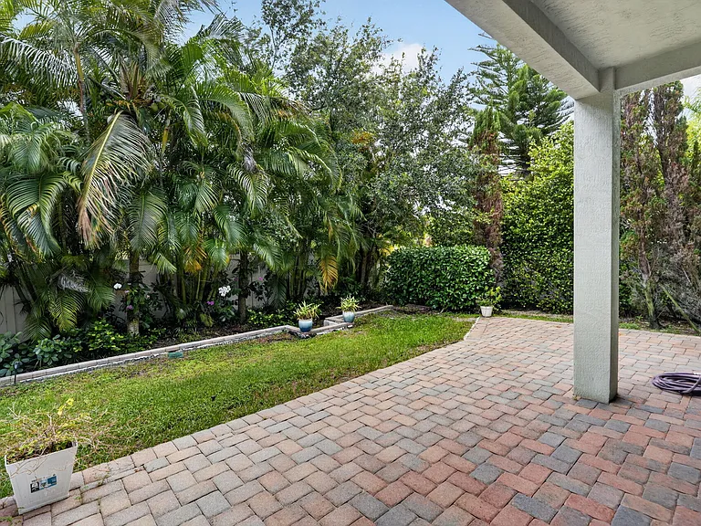 1950 Juno Landing Ln — Photo 41