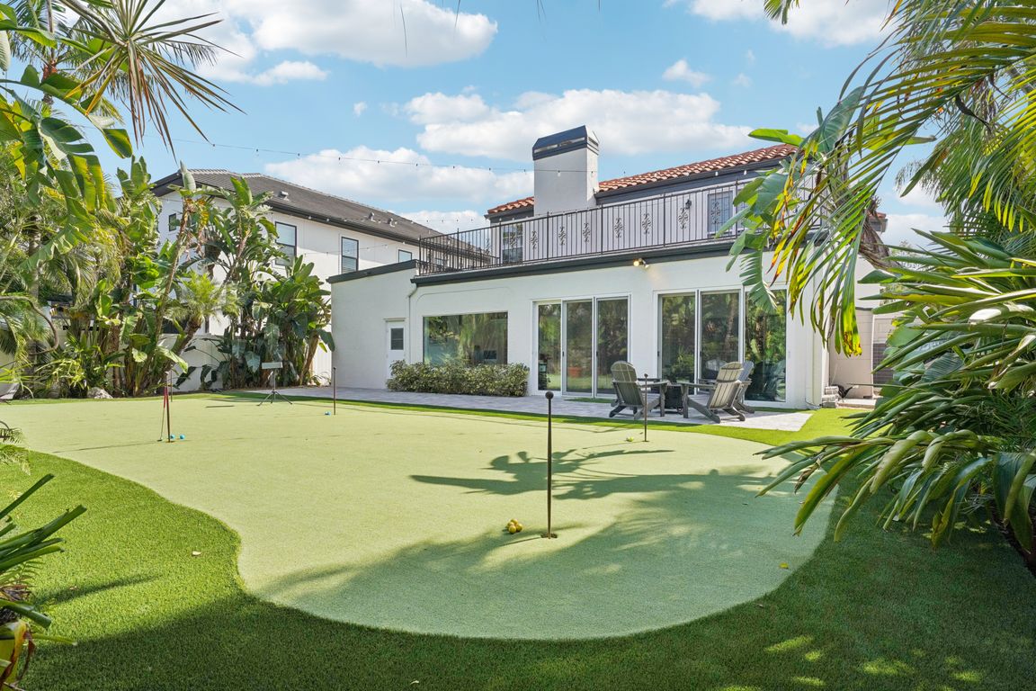 next background image