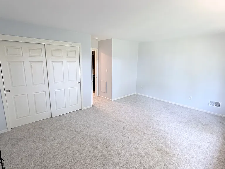 631 Churchill Dr #631 — Photo 32