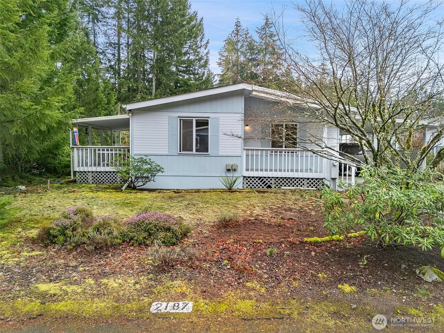 2187 Hastings Lane SE photo 1