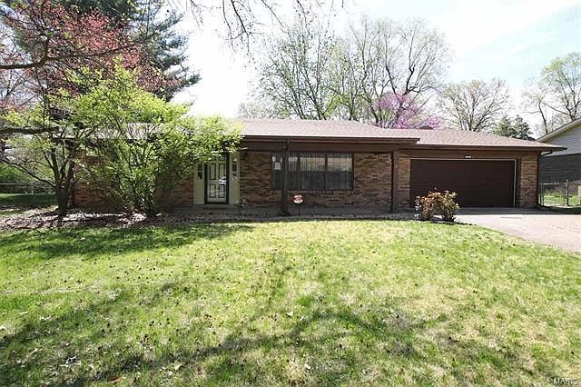 1st image of 4 Southland Ct