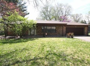 4 Southland Ct, Belleville, IL 62221