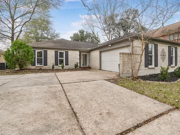 5710 Green Timbers Dr, Humble, TX 77346