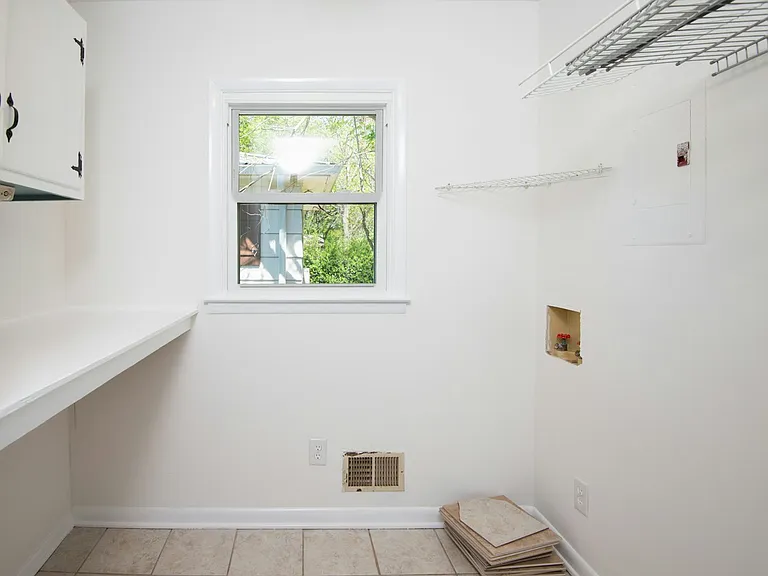 685 Oakmoor Dr #685 — Photo 7