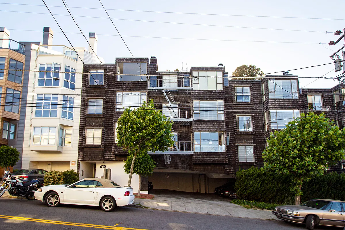 Building Photo - 630 Grand View