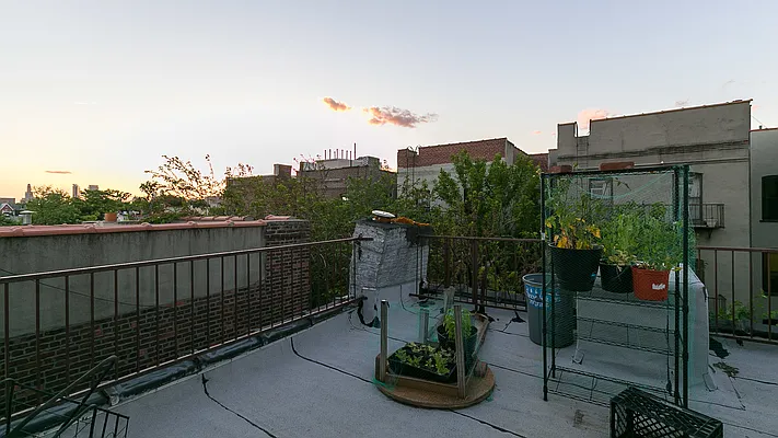 Rented by Nooklyn NYC LLC | media 3