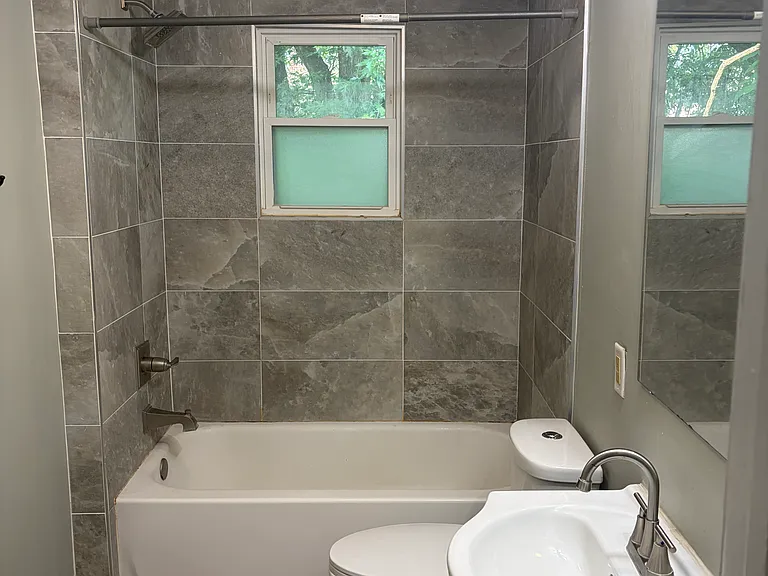 2319 Coyner Ave — Photo 10