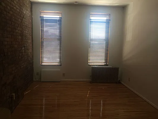 Rented by NCR Real Estate | media 29