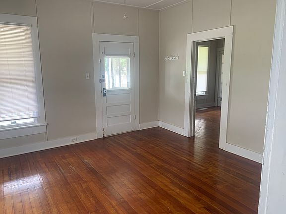 5th image of 346 Cottage St #B