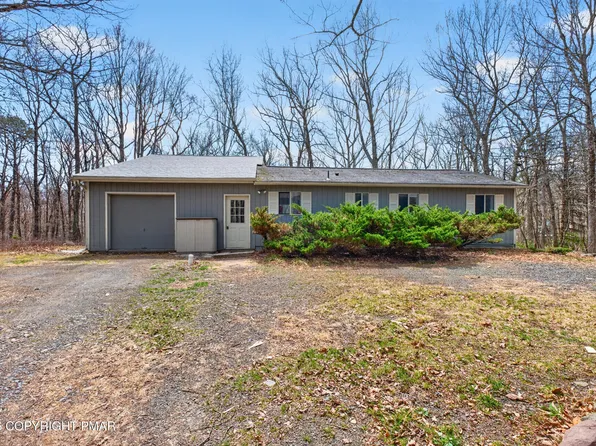 141 Wild Meadow Dr, Milford, PA 18337