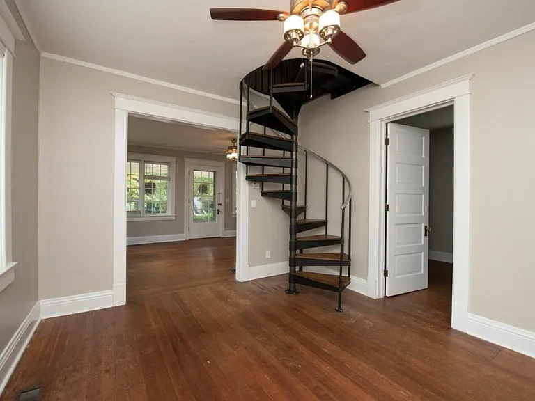 720 Owen St — Photo 4