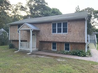 10 Shady Oak Ln, East Sandwich, MA 02537