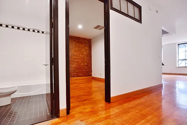 Rented by J Misrahi Realty Corp | media 19