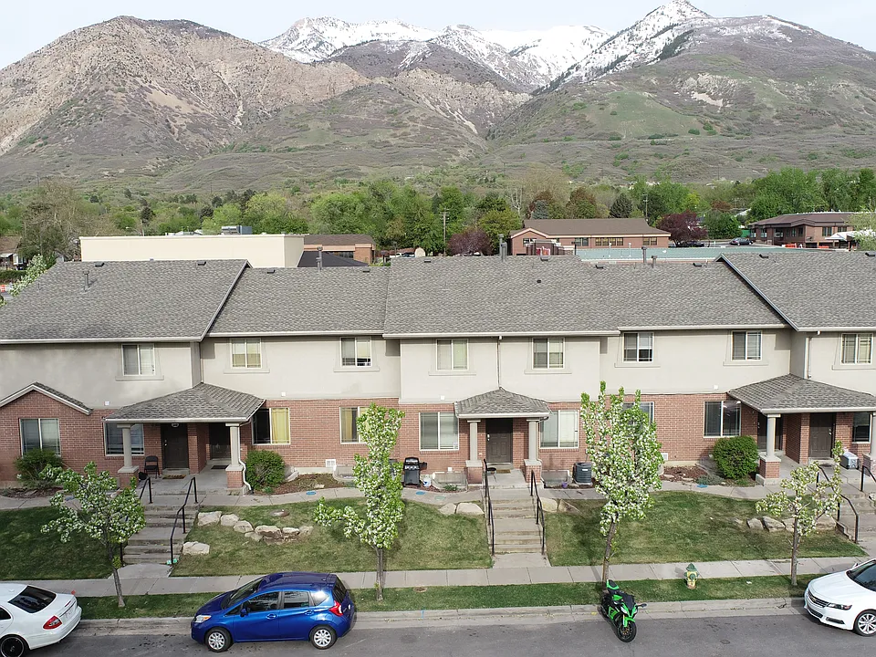 3526 Brinker Ave