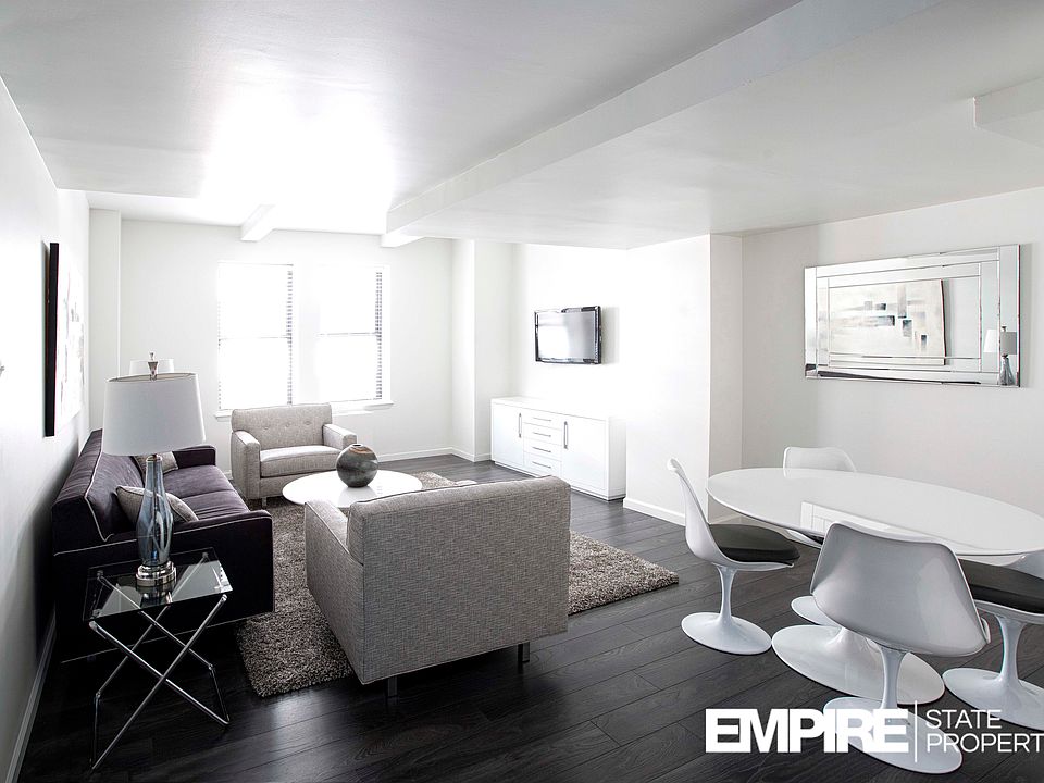 1st image of 150 W 51st St APT 724