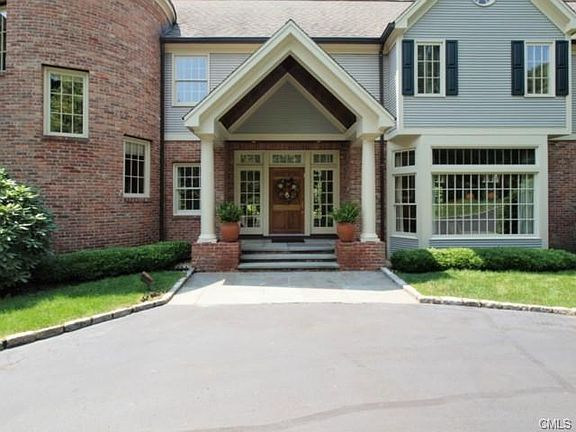 2nd image of 62 Turning Mill Ln