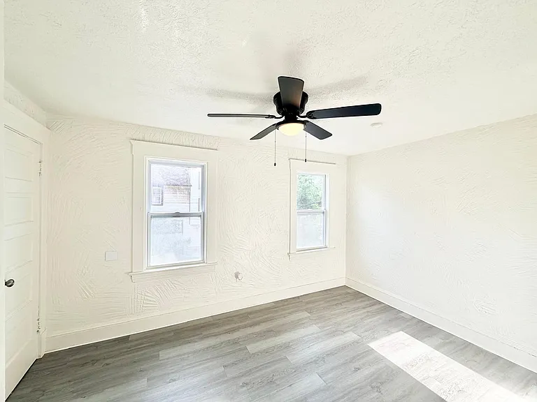 4025 Henritze Ave #2 — Photo 13