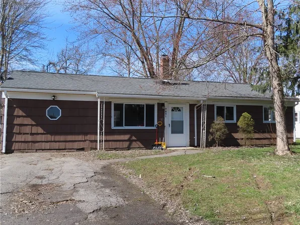 7891 Rinaldo Blvd E, Bridgeport, NY 13030