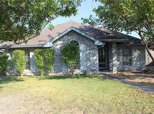 1314 Crosscreek Ln, Seagoville, TX 75159