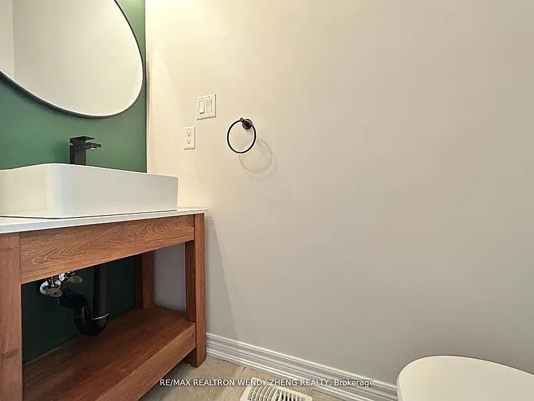 33 Begonia Cres #UPPER — Photo 9