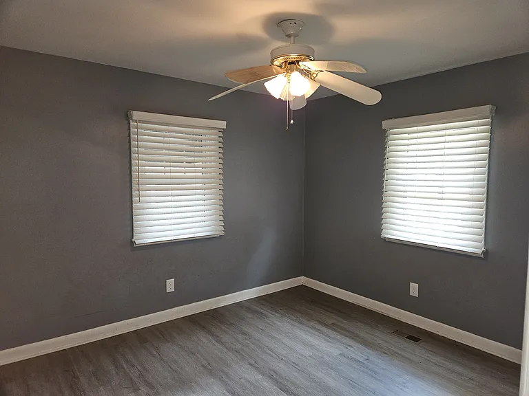1737 Ireland Dr — Photo 10