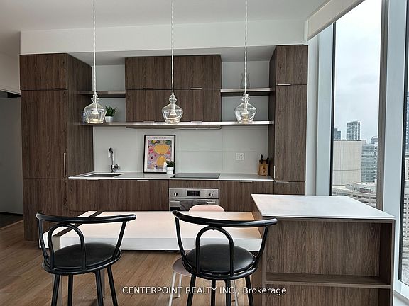 3rd image of 197 Yonge St #2902