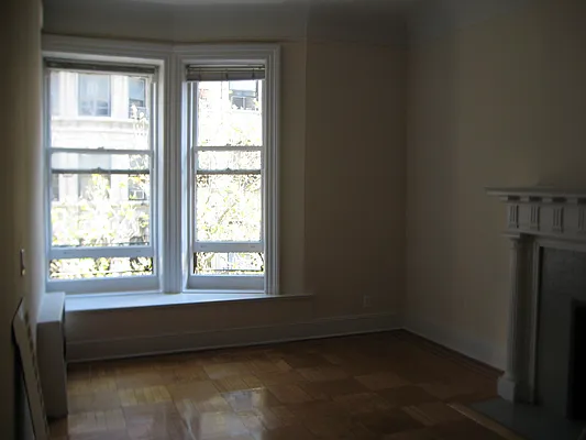 Rented by Magnone Real Estate | media 19