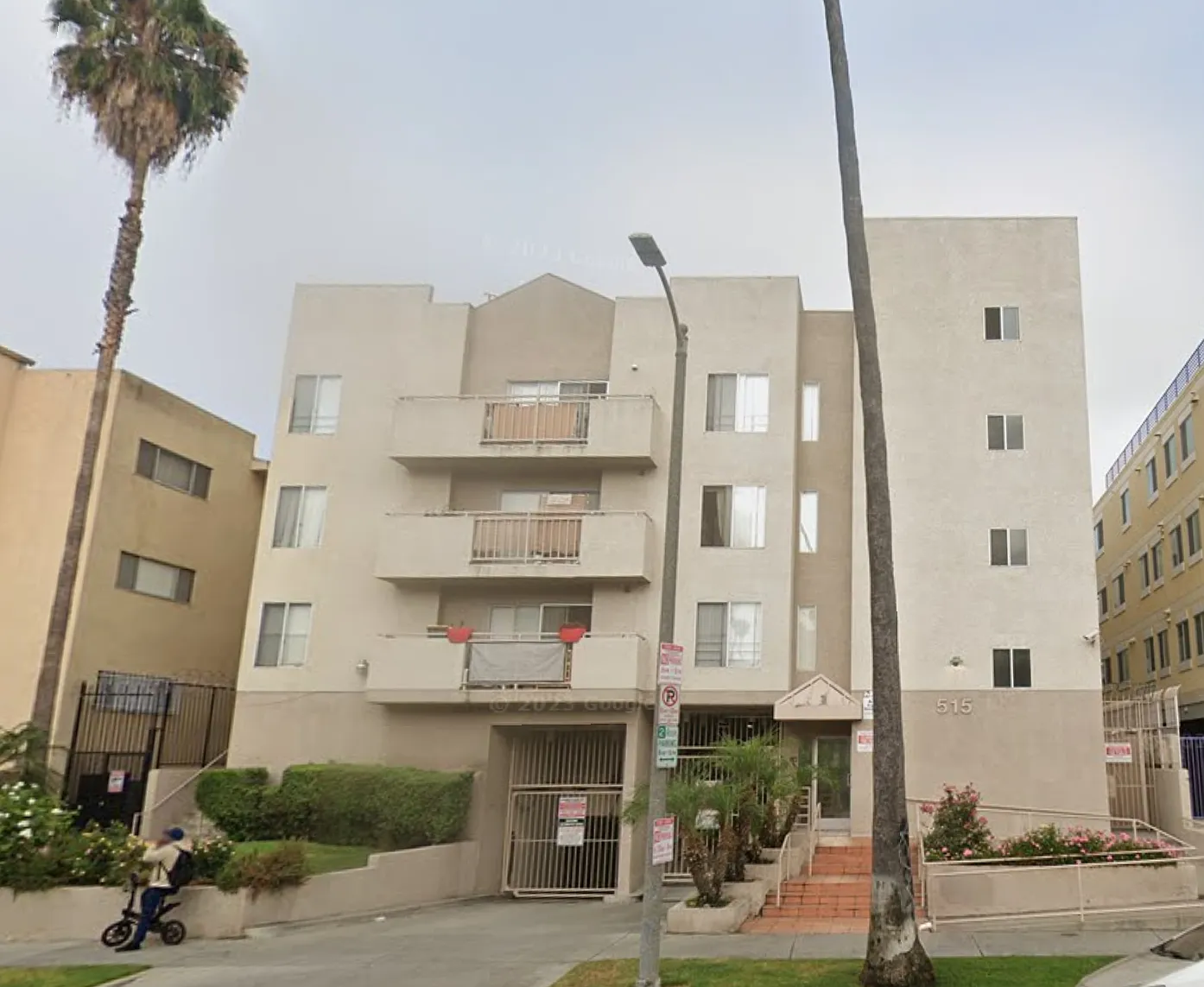 Alexandria Apartments — Photo 1