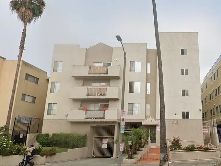 Alexandria Apartments — Photo 1