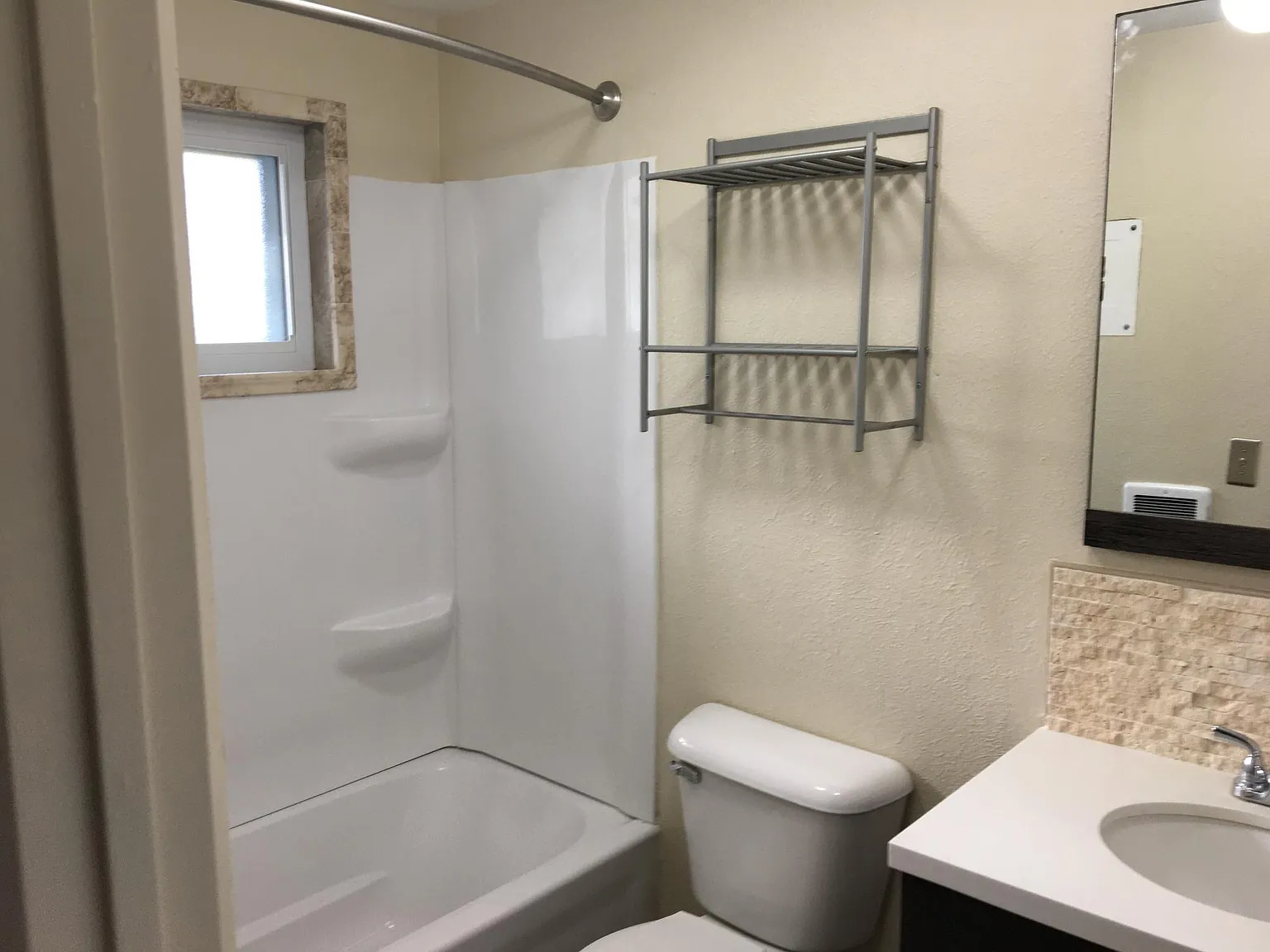 2 bed, 875 sqft, $795 — Photo 4